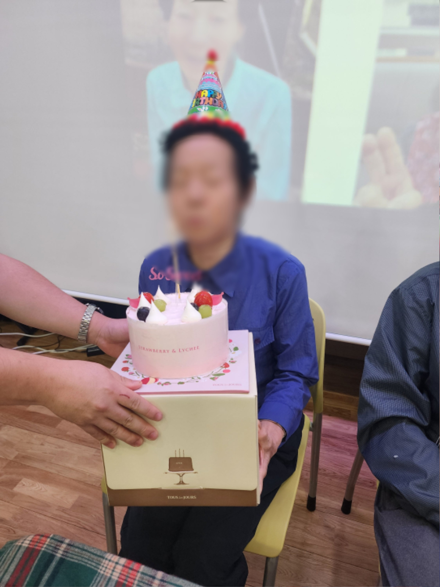 서정순어르신 케익불기 모자이크.jpg