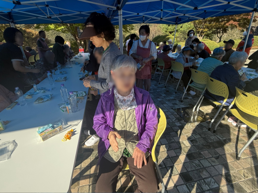 나들이 천막 모자이크3.jpg